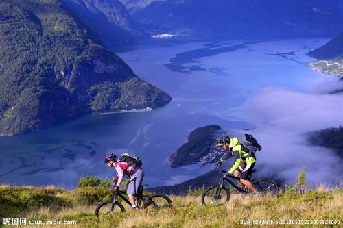 儘管米勒在 儘管米勒在